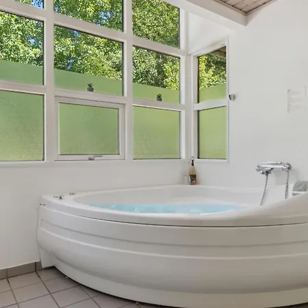 Rubinsoen Skovhuse 하슬레